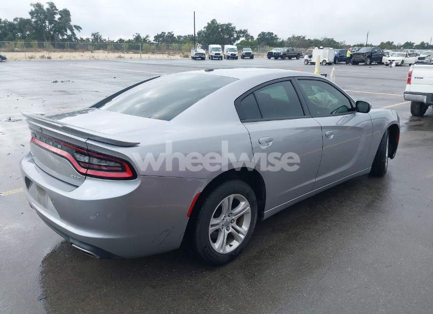 Photo 4 of 2018 Dodge Charger SXT RWD (VIN 2C3CDXBGXJH196549)