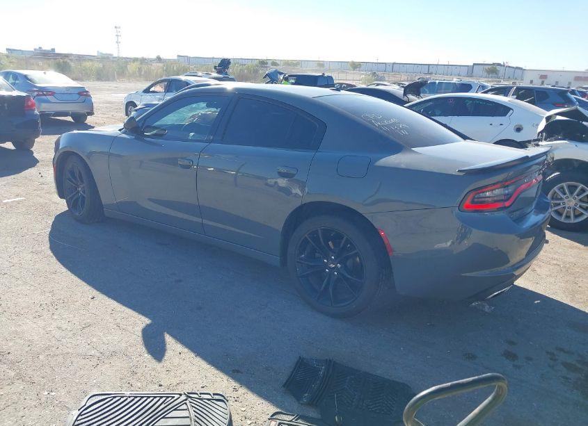 Photo 3 of 2018 Dodge Charger SXT RWD (VIN 2C3CDXBGXJH329021)
