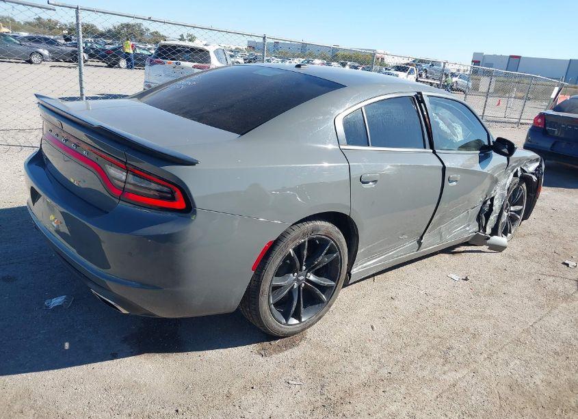 Photo 4 of 2018 Dodge Charger SXT RWD (VIN 2C3CDXBGXJH329021)