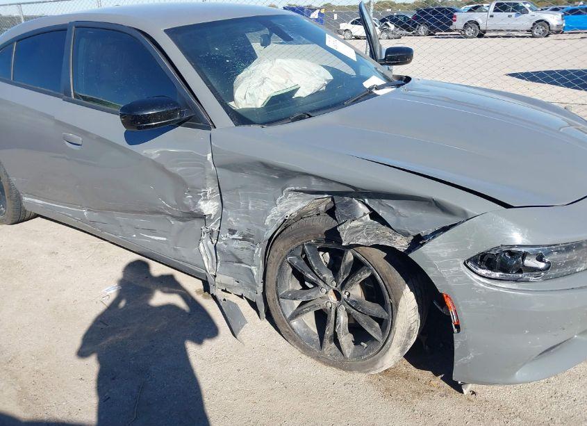 Photo 6 of 2018 Dodge Charger SXT RWD (VIN 2C3CDXBGXJH329021)