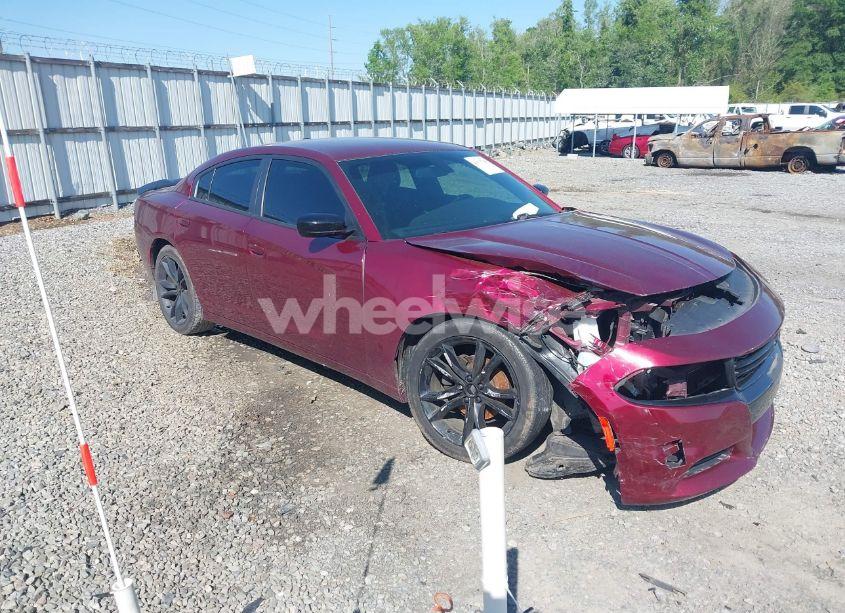 2018 Dodge Charger SXT RWD (VIN 2C3CDXBGXJH337460) main photo