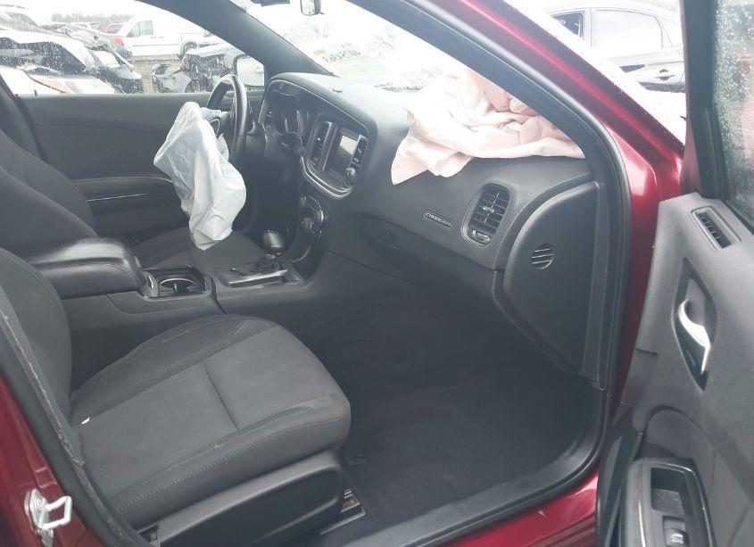 Photo 5 of 2019 Dodge Charger SXT RWD (VIN 2C3CDXBGXKH576170)