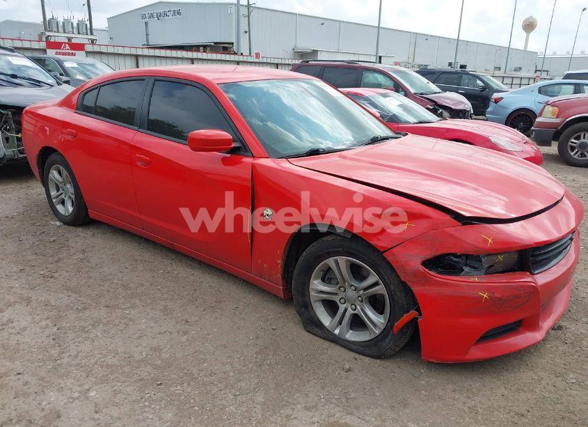 2019 Dodge Charger SXT RWD (VIN 2C3CDXBGXKH664118) main photo