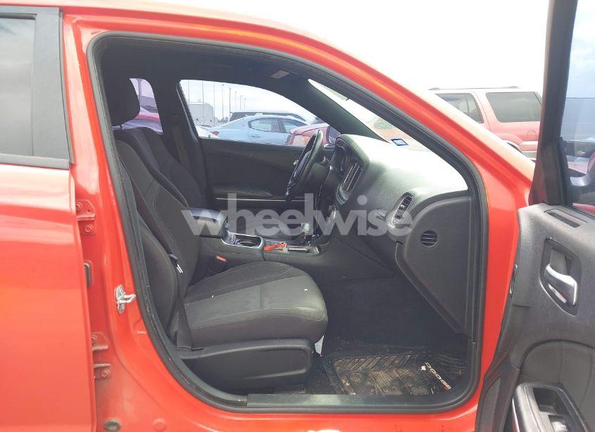 Photo 5 of 2019 Dodge Charger SXT RWD (VIN 2C3CDXBGXKH664118)