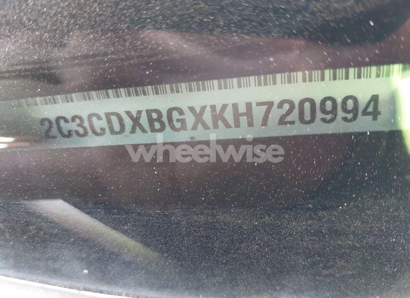 Photo 9 of 2019 Dodge Charger SXT RWD (VIN 2C3CDXBGXKH720994)