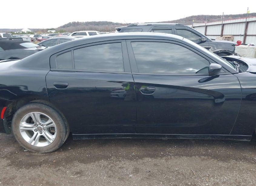 Photo 14 of 2020 Dodge Charger SXT RWD (VIN 2C3CDXBGXLH211439)