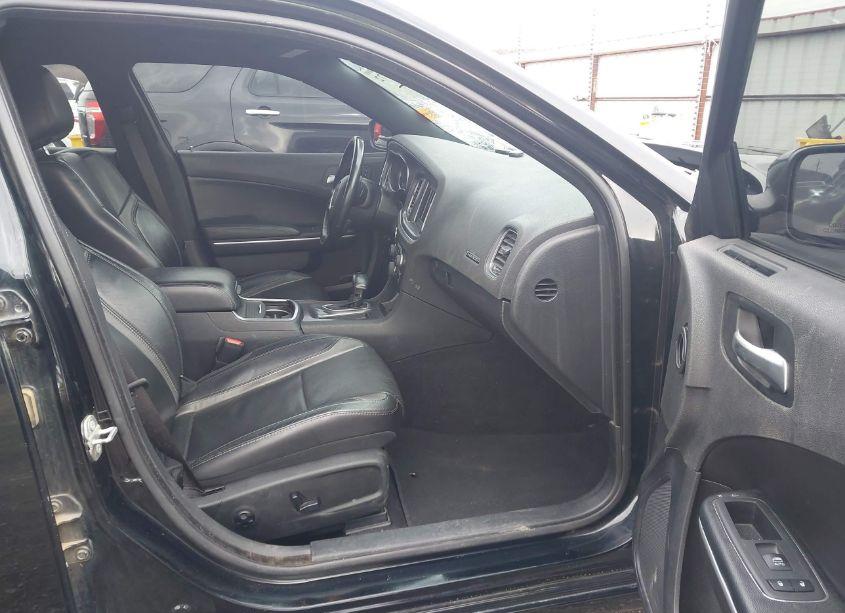 Photo 5 of 2020 Dodge Charger SXT RWD (VIN 2C3CDXBGXLH211439)