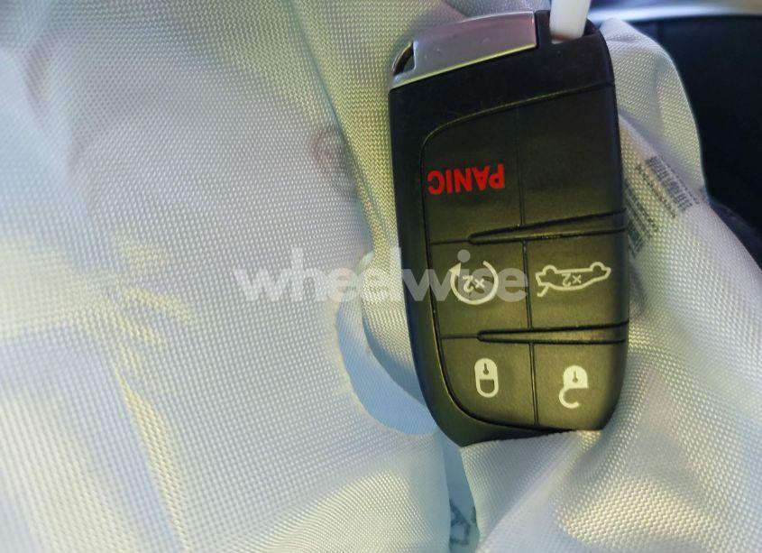 Photo 11 of 2021 Dodge Charger SXT RWD (VIN 2C3CDXBGXMH624916)