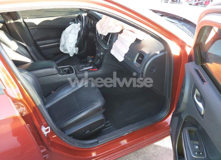 Photo 5 of 2021 Dodge Charger SXT RWD (VIN 2C3CDXBGXMH624916)