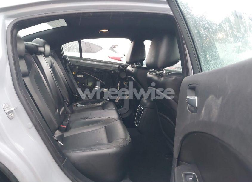 Photo 8 of 2021 Dodge Charger SXT RWD (VIN 2C3CDXBGXMH632322)