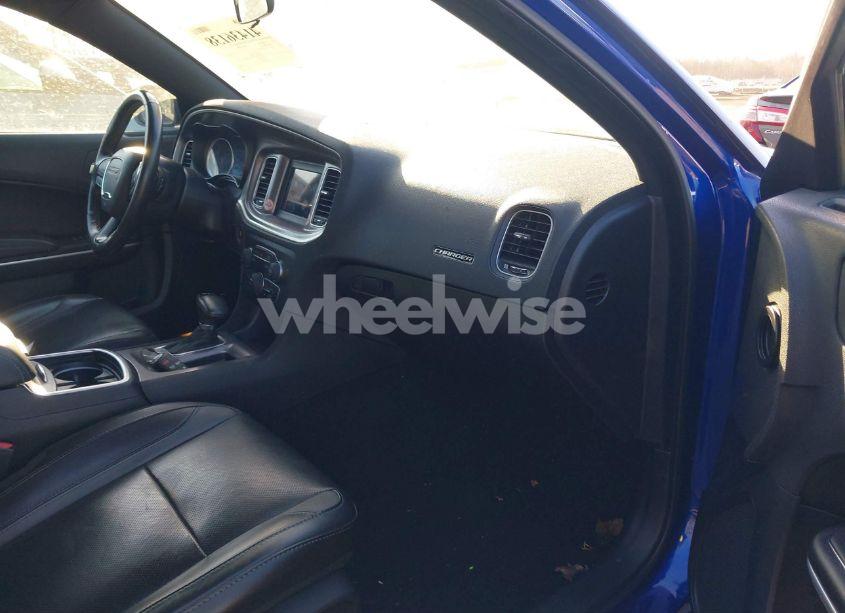 Photo 5 of 2022 Dodge Charger SXT RWD (VIN 2C3CDXBGXNH182740)