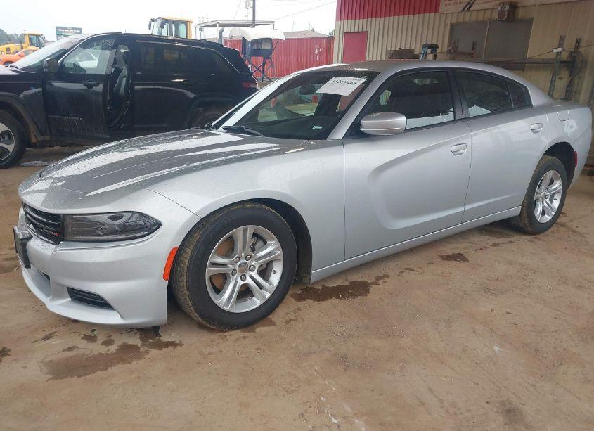 Photo 2 of 2022 Dodge Charger SXT RWD (VIN 2C3CDXBGXNH255637)