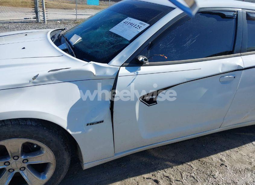 Photo 6 of 2013 Dodge Charger R/T PLUS (VIN 2C3CDXCT0DH587418)
