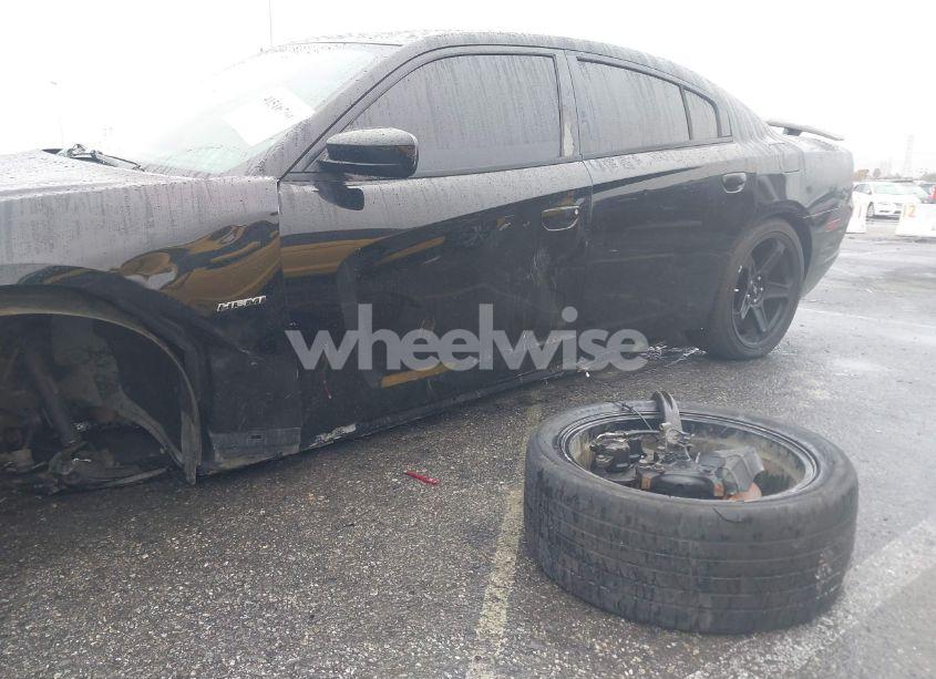 Photo 12 of 2013 Dodge Charger R/T (VIN 2C3CDXCT0DH696882)