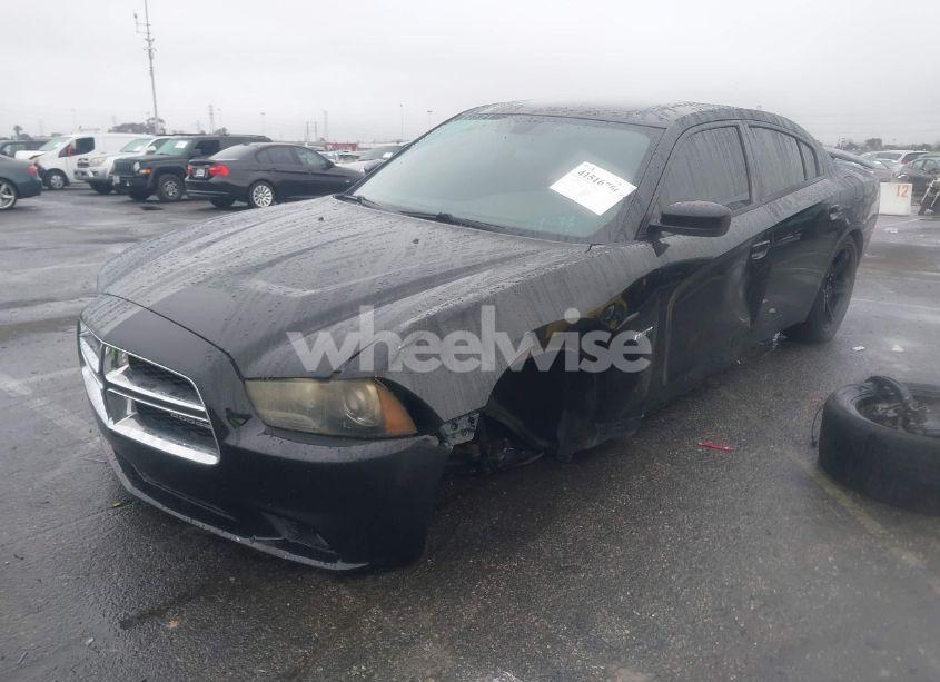 Photo 2 of 2013 Dodge Charger R/T (VIN 2C3CDXCT0DH696882)