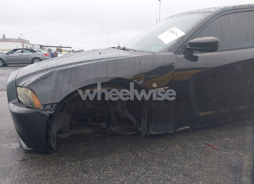 Photo 6 of 2013 Dodge Charger R/T (VIN 2C3CDXCT0DH696882)