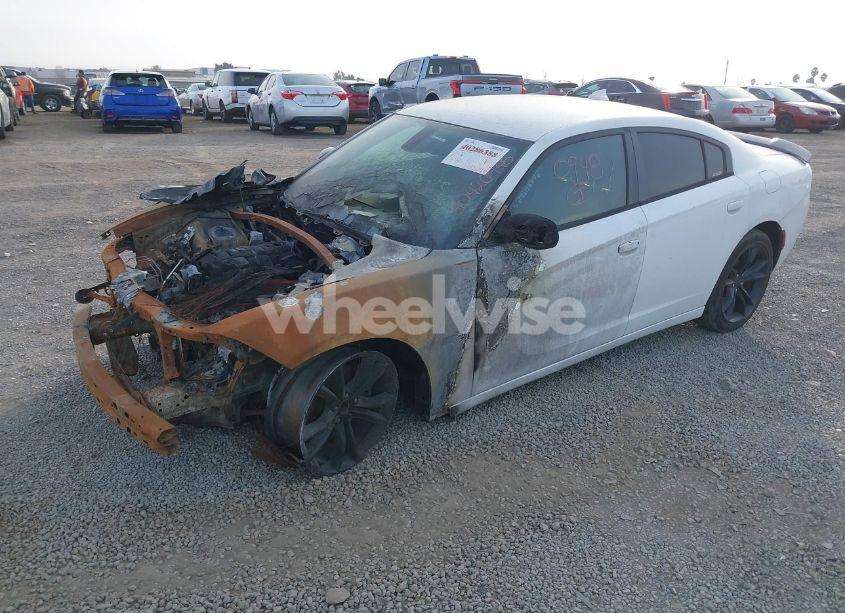 Photo 2 of 2016 Dodge Charger R/T (VIN 2C3CDXCT0GH228171)