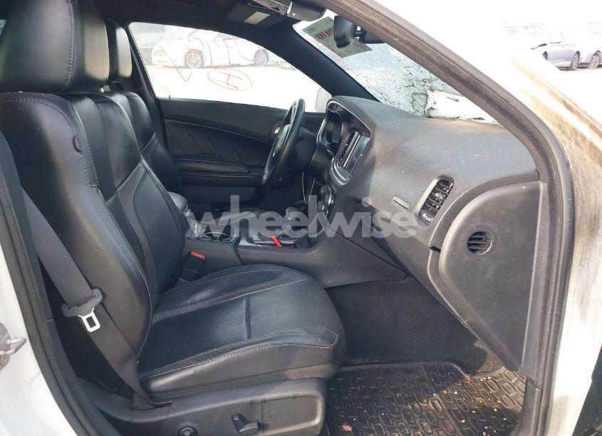 Photo 5 of 2016 Dodge Charger R/T (VIN 2C3CDXCT0GH228171)