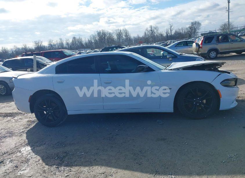 Photo 13 of 2016 Dodge Charger R/T (VIN 2C3CDXCT0GH266693)