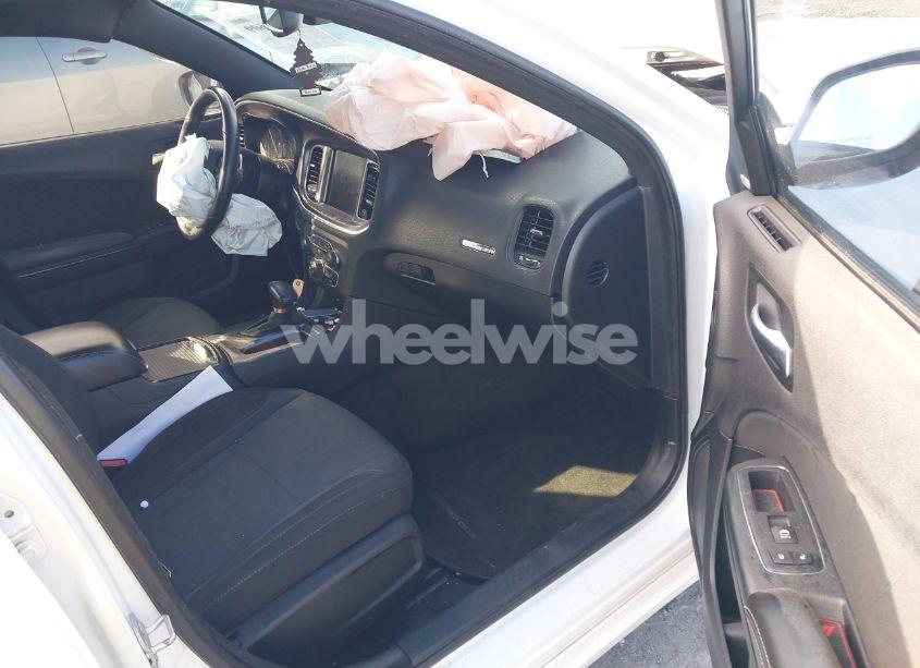 Photo 5 of 2016 Dodge Charger R/T (VIN 2C3CDXCT0GH266693)