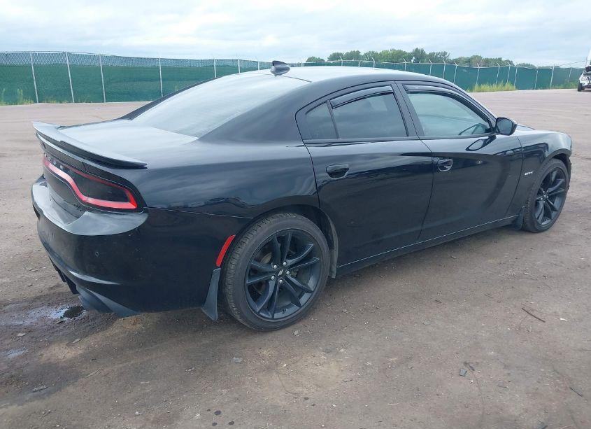 Photo 4 of 2017 Dodge Charger R/T RWD (VIN 2C3CDXCT0HH620598)