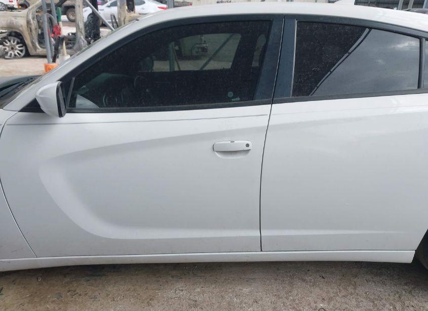 Photo 15 of 2016 Dodge Charger R/T (VIN 2C3CDXCT1GH285995)