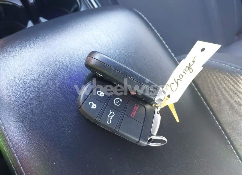 Photo 11 of 2017 Dodge Charger R/T RWD (VIN 2C3CDXCT1HH581195)