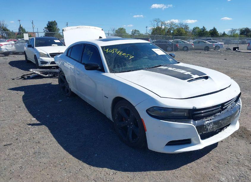 2019 Dodge Charger R/T RWD (VIN 2C3CDXCT1KH623968) main photo