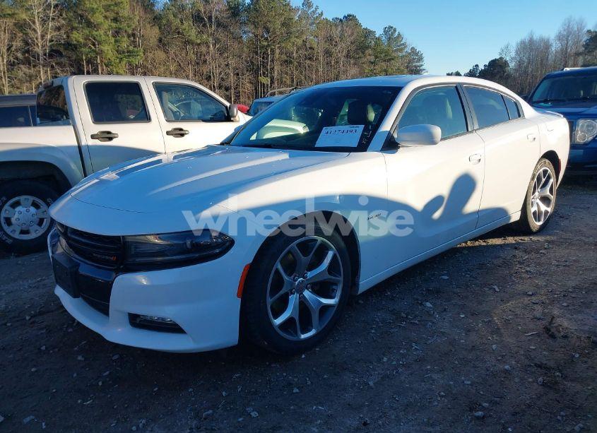 Photo 2 of 2015 Dodge Charger R/T (VIN 2C3CDXCT2FH915490)
