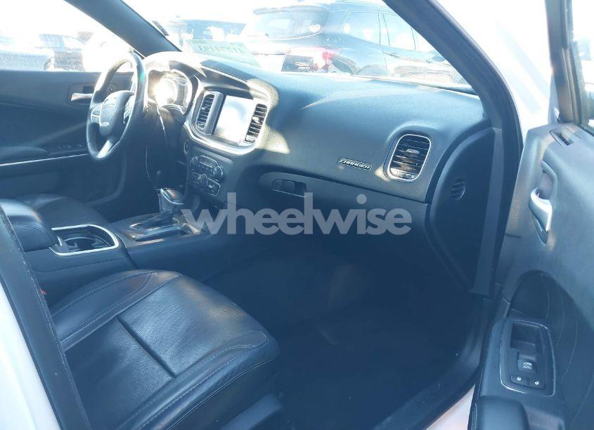 Photo 5 of 2015 Dodge Charger R/T (VIN 2C3CDXCT2FH915490)