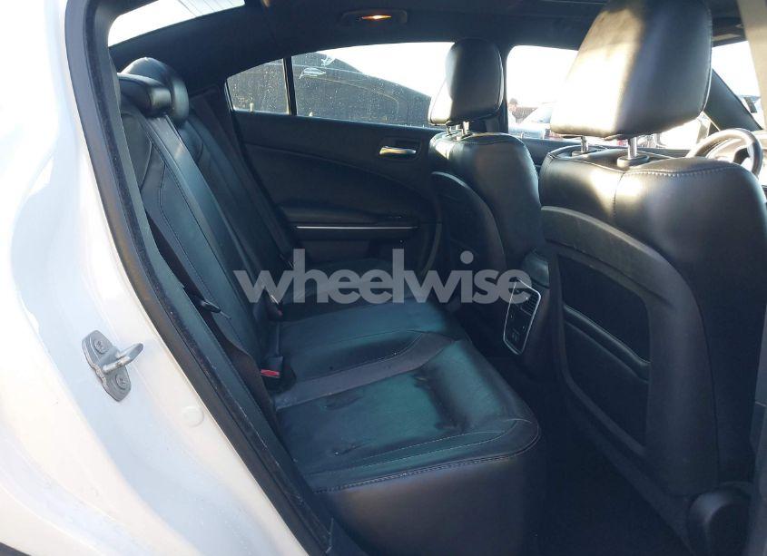 Photo 8 of 2015 Dodge Charger R/T (VIN 2C3CDXCT2FH915490)