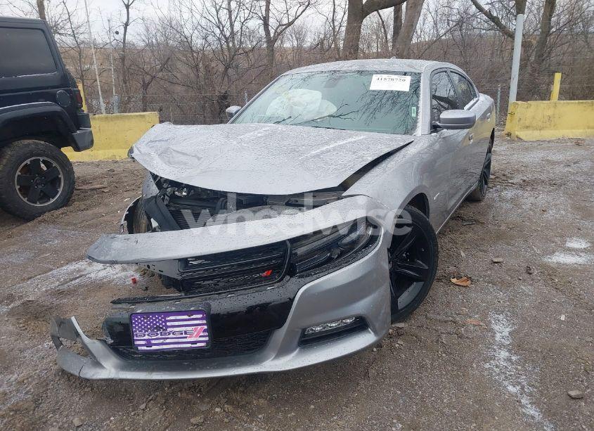 Photo 2 of 2018 Dodge Charger R/T RWD (VIN 2C3CDXCT2JH122411)