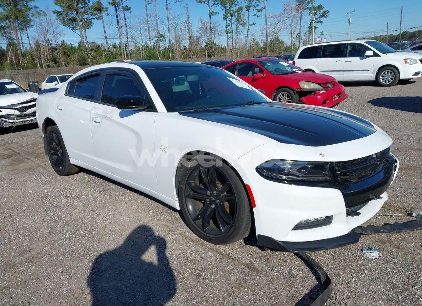 2018 Dodge Charger R/T RWD (VIN 2C3CDXCT2JH181006) main photo