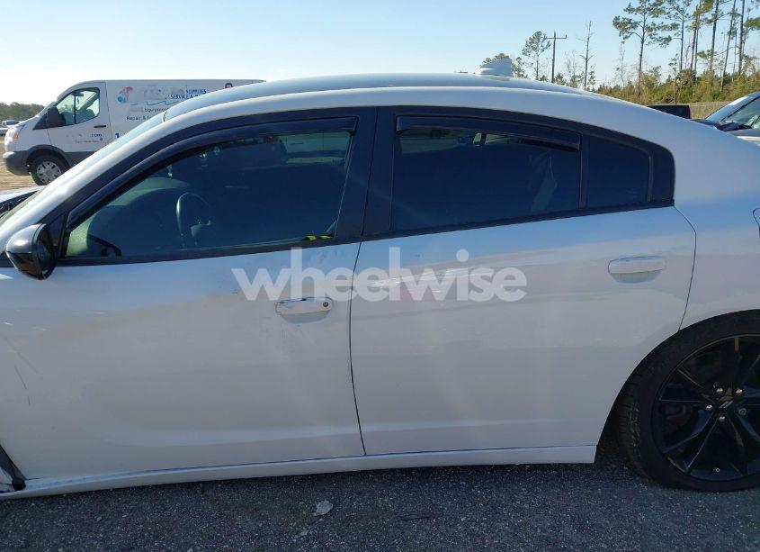 Photo 15 of 2018 Dodge Charger R/T RWD (VIN 2C3CDXCT2JH181006)