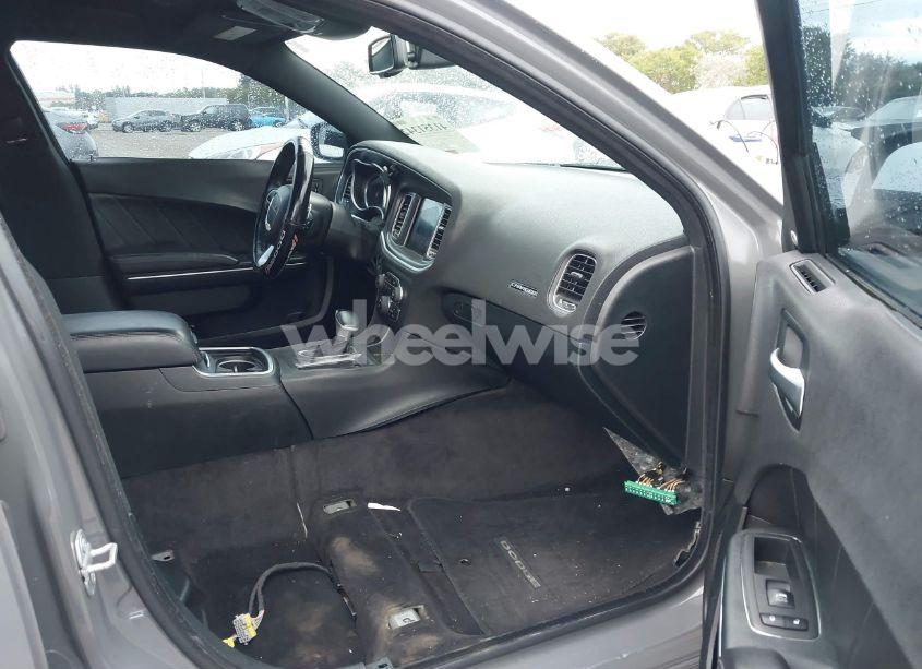 Photo 5 of 2018 Dodge Charger R/T RWD (VIN 2C3CDXCT2JH188523)