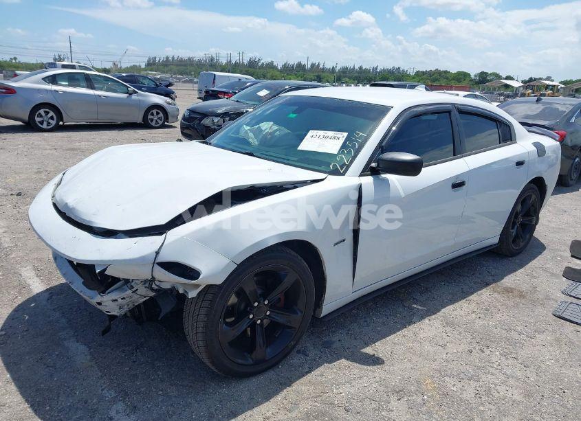 Photo 2 of 2018 Dodge Charger R/T RWD (VIN 2C3CDXCT2JH223514)