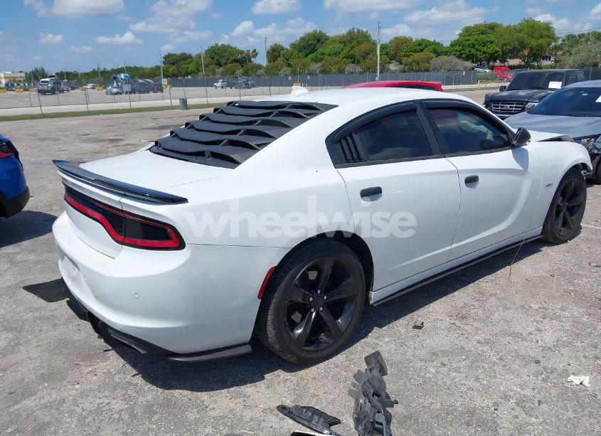 Photo 4 of 2018 Dodge Charger R/T RWD (VIN 2C3CDXCT2JH223514)