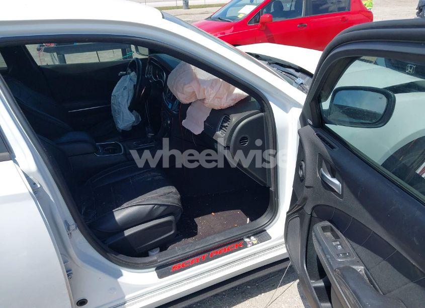 Photo 5 of 2018 Dodge Charger R/T RWD (VIN 2C3CDXCT2JH223514)