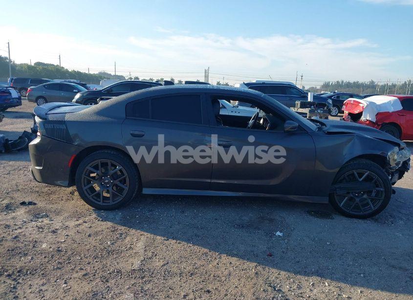 Photo 14 of 2018 Dodge Charger DAYTONA RWD (VIN 2C3CDXCT2JH340011)