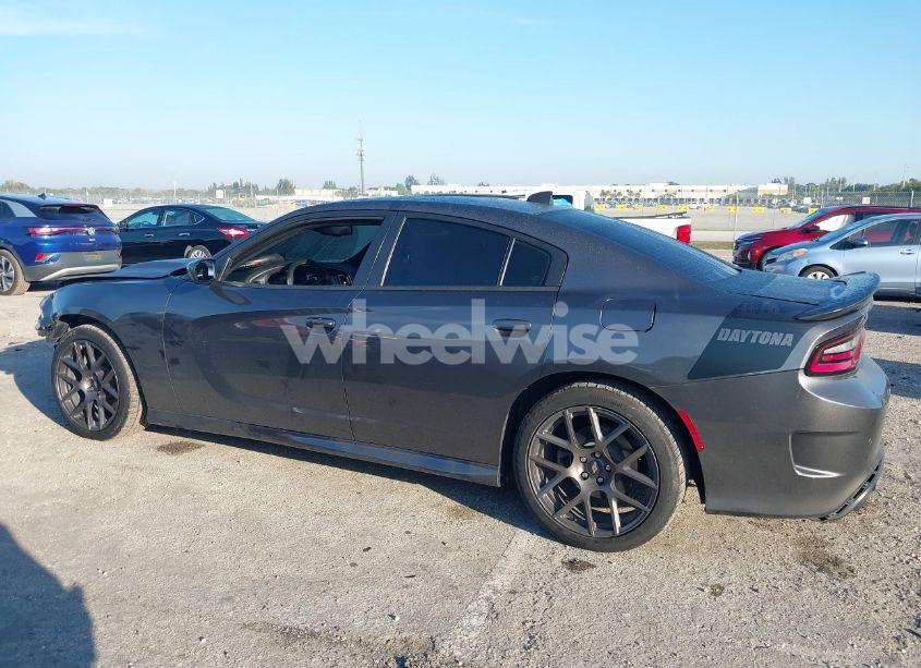 Photo 15 of 2018 Dodge Charger DAYTONA RWD (VIN 2C3CDXCT2JH340011)