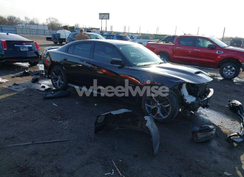 2019 Dodge Charger R/T RWD (VIN 2C3CDXCT2KH526813) main photo