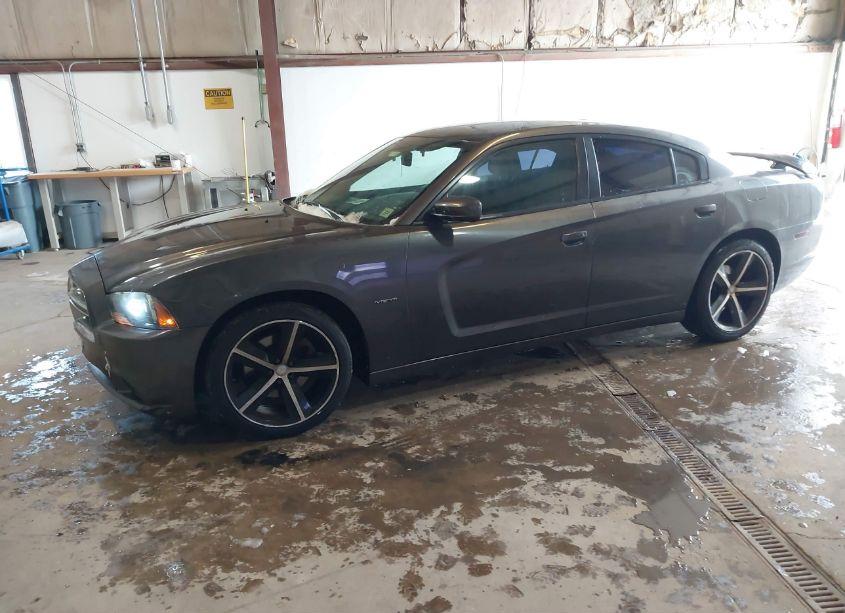 Photo 2 of 2014 Dodge Charger R/T (VIN 2C3CDXCT3EH113061)