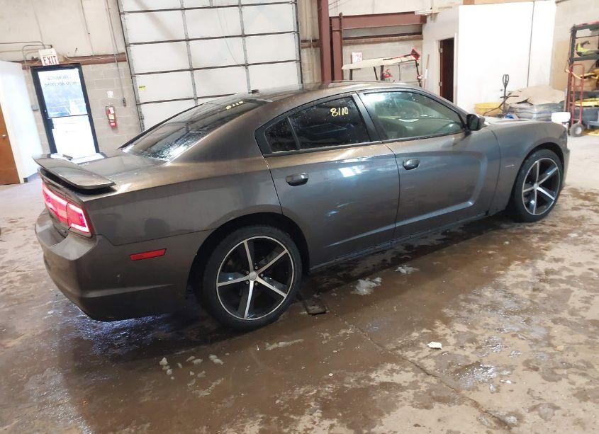 Photo 4 of 2014 Dodge Charger R/T (VIN 2C3CDXCT3EH113061)