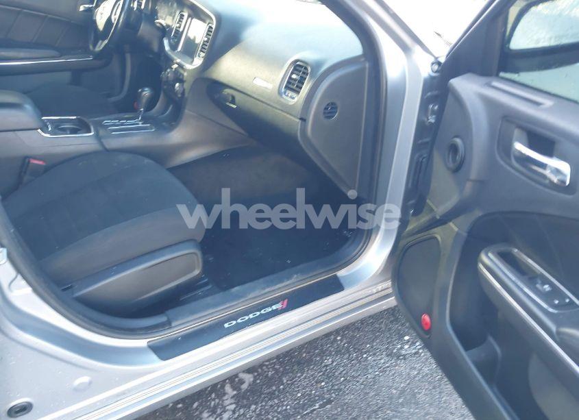 Photo 5 of 2014 Dodge Charger R/T (VIN 2C3CDXCT3EH158906)