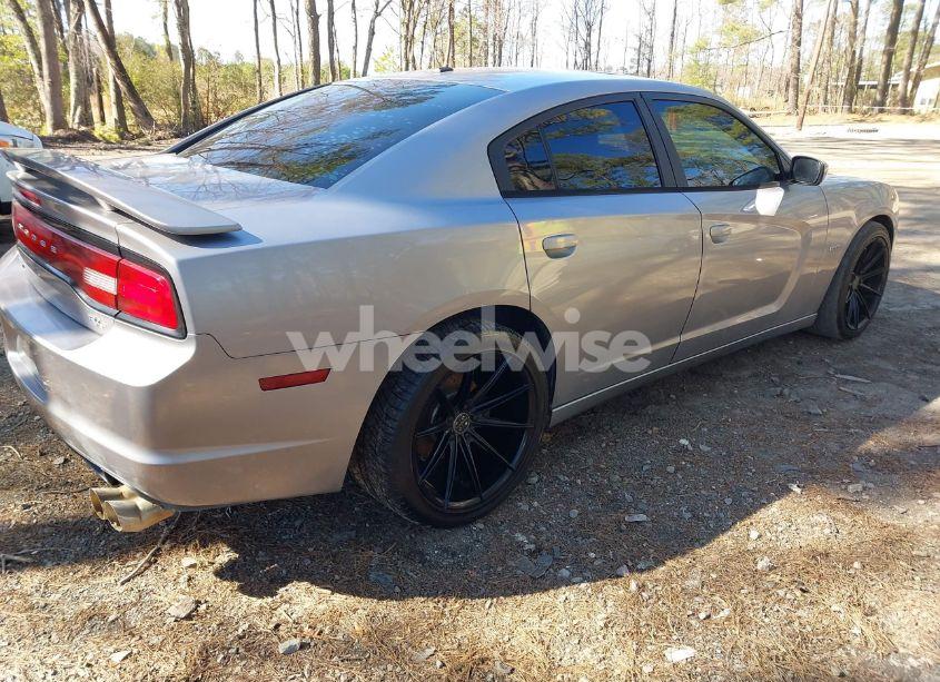 Photo 4 of 2014 Dodge Charger R/T (VIN 2C3CDXCT3EH161434)