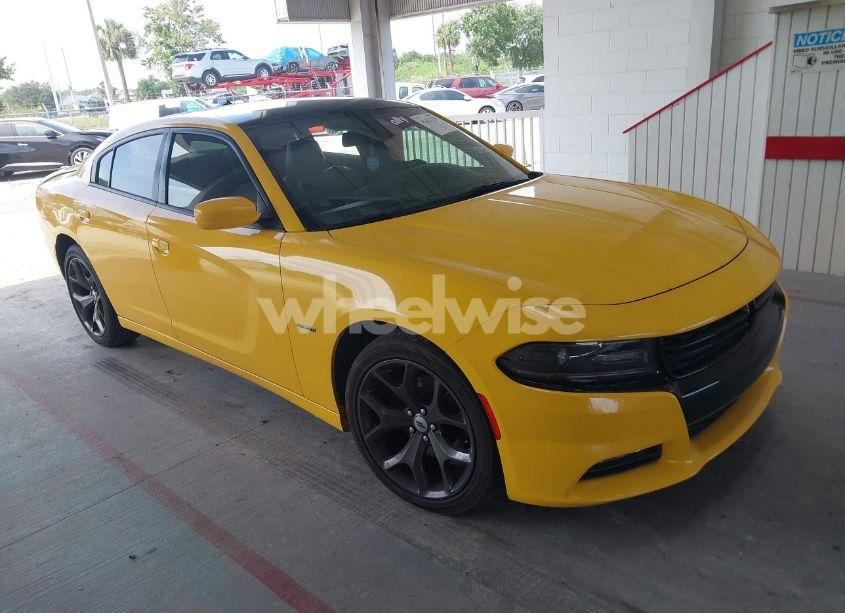 2018 Dodge Charger R/T RWD (VIN 2C3CDXCT3JH152341) main photo