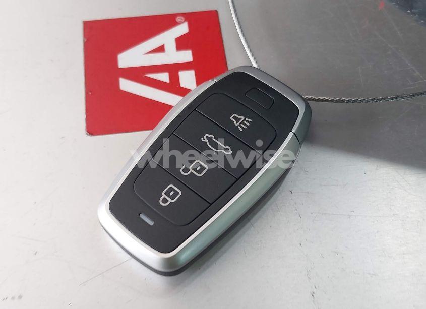 Photo 11 of 2018 Dodge Charger R/T RWD (VIN 2C3CDXCT3JH152341)