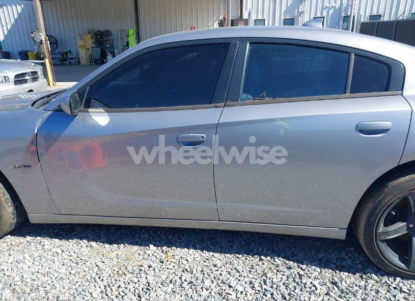 Photo 14 of 2018 Dodge Charger R/T RWD (VIN 2C3CDXCT3JH225305)