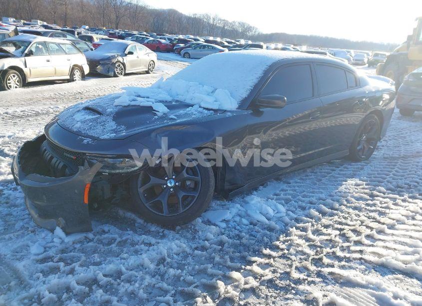 Photo 2 of 2019 Dodge Charger R/T RWD (VIN 2C3CDXCT3KH575633)