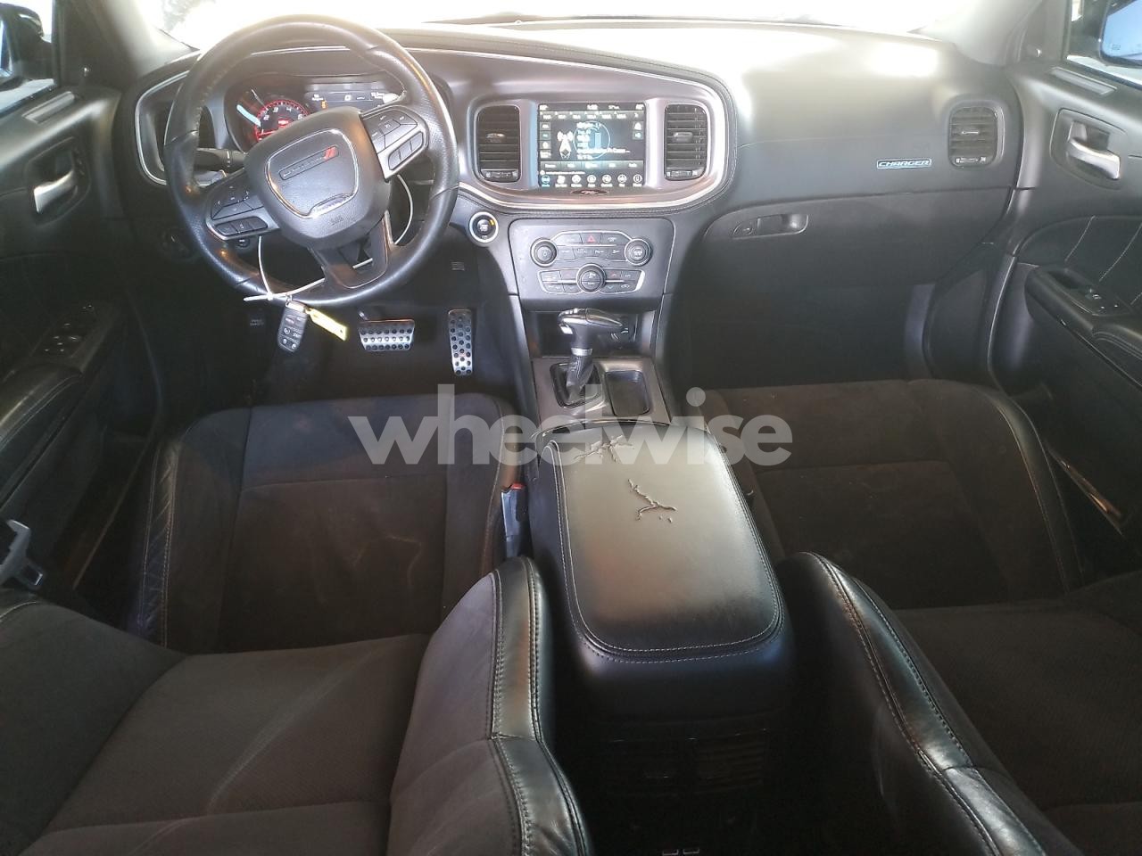 Photo 8 of 2021 DODGE CHARGER R/T (VIN 2C3CDXCT3MH503933)